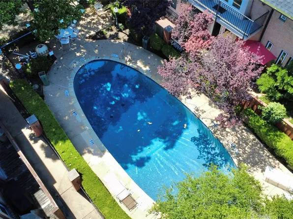 7830 Meadow Park Dr APT 209, Dallas, TX 75230