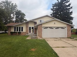 3252 Reckman Ct, North Royalton, OH 44133