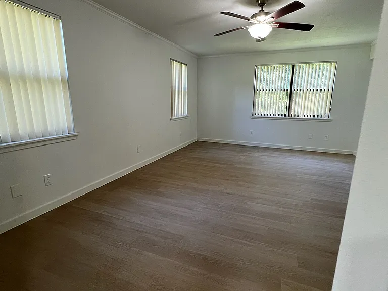 10520 County Road 13 N — Photo 17