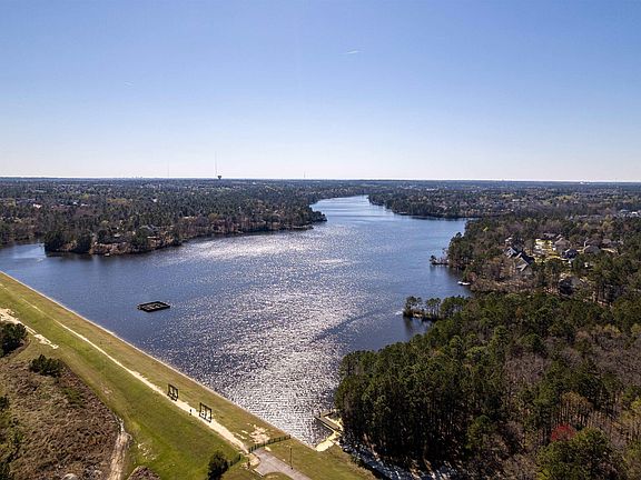 2nd image of 37 Shoreline Dr