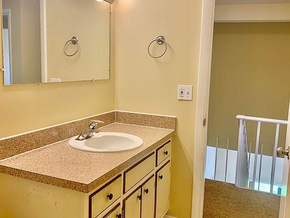 5th image of 4915 W Genesee St APT D2