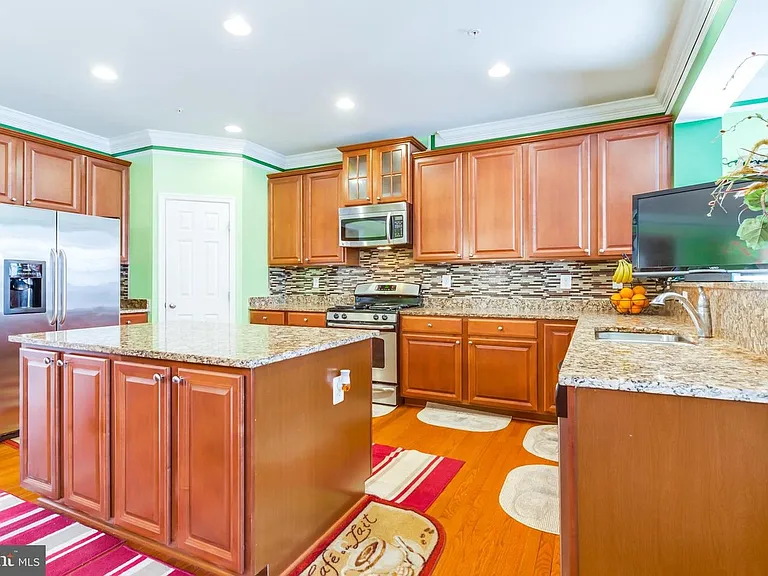 4287 Talmadge Cir — Photo 9