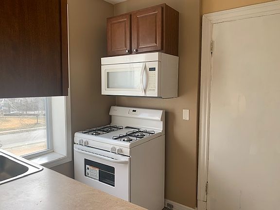 3rd image of 4908 W Florissant Ave APT C