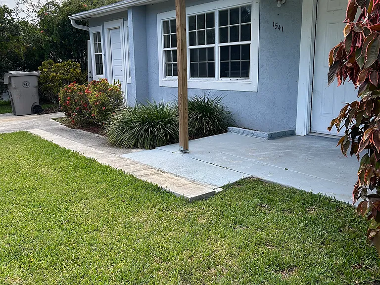 1541 5th Ct — Photo 11