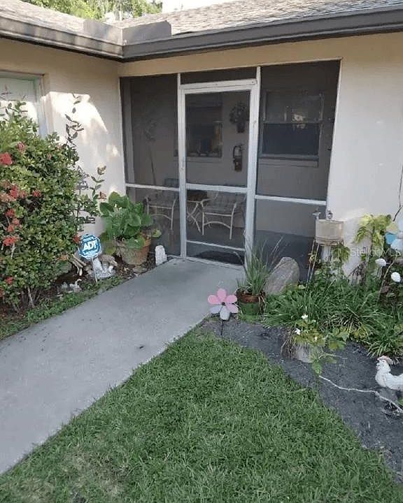 1st image of 1417 SE 24th Ave