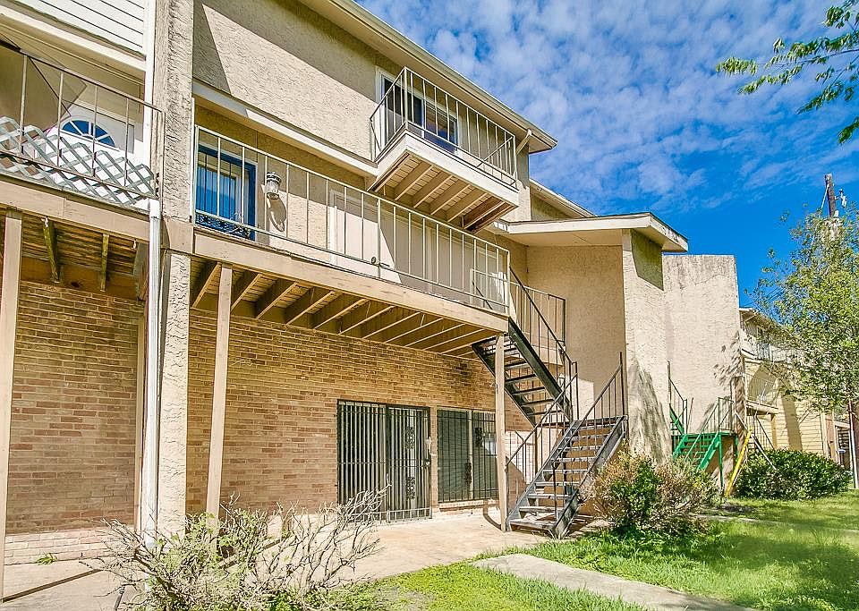 1st image of 1110 Marina Dr Unit H