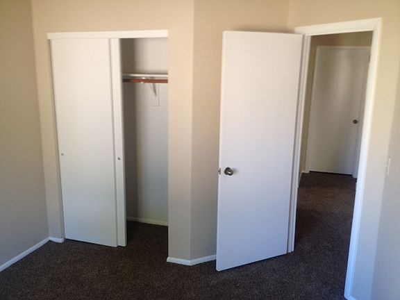 4th image of 1811 S 39th St Unit 19