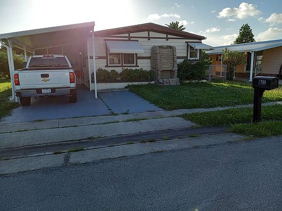 3rd image of 1780 Coco Plum St NE