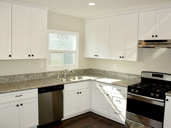 5th image of 5032 Hersholt Ave