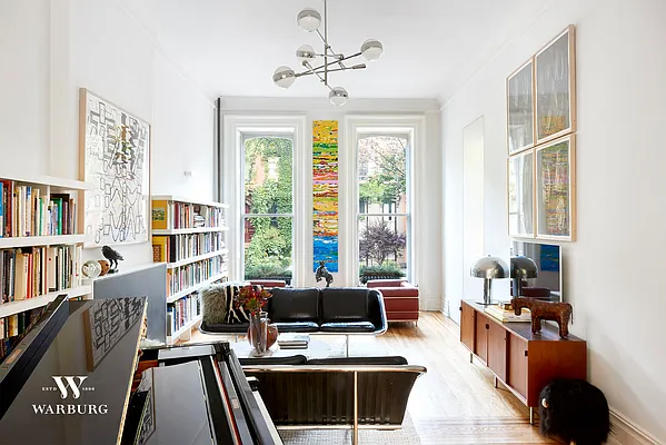 Rented by Warburg | media 21