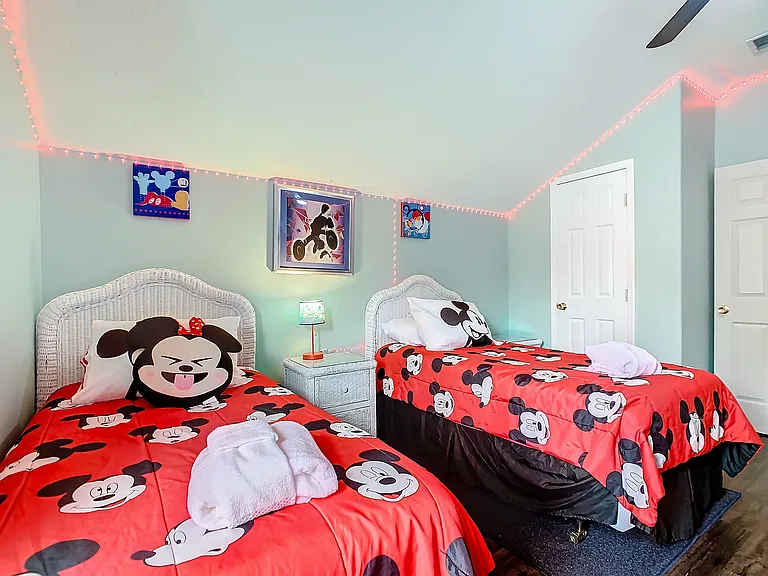 16841 Glenbrook Blvd — Photo 38