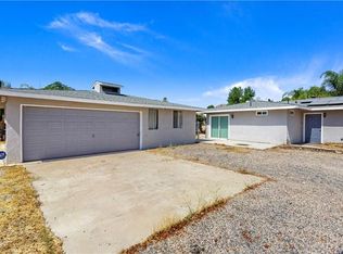 23712 Elsinore Ln, Canyon Lake, CA 92587