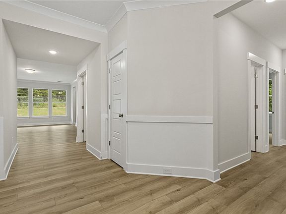 4th image of 315 Old Shirley Rd