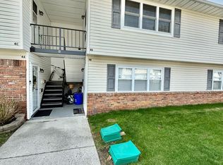4 Texas Ct APT D, Matawan, NJ 07747