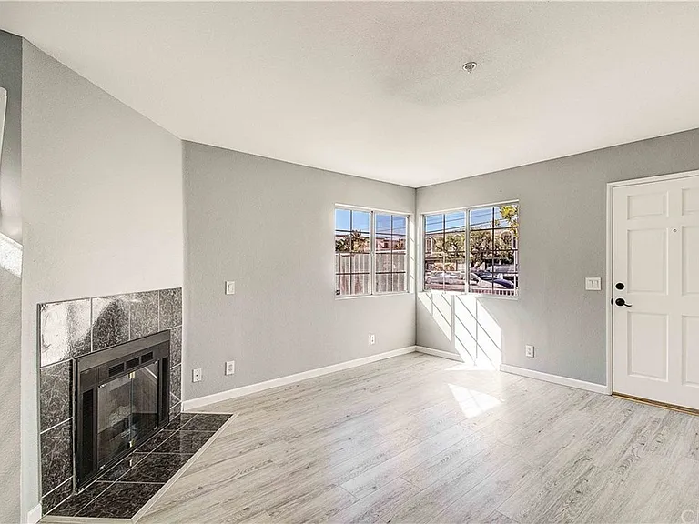 6156 Orange Ave — Photo 2