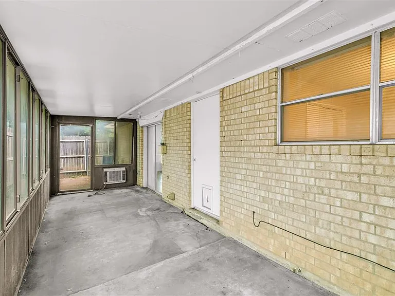 4908 Inverness Ave — Photo 19