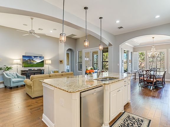 4th image of 418 Indianwood Dr