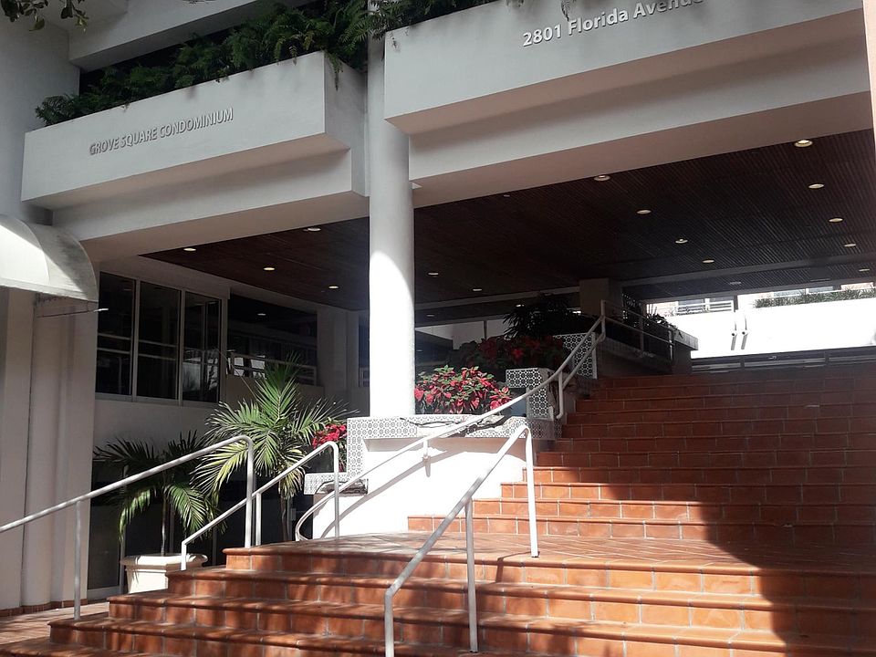 Florida Avenue entrance.