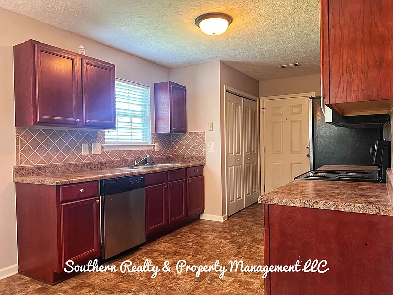 126 King Cotton Ln — Photo 6