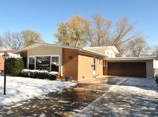 427 W Arquilla Dr, Glenwood, IL
