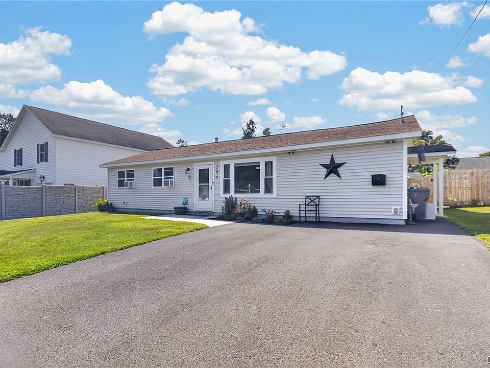 1st image of 204 Lyndale Dr