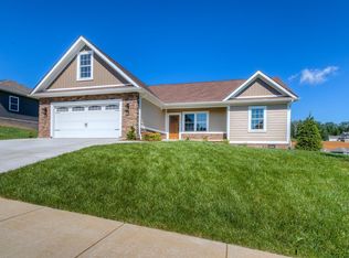 3004 Calton Hl, Kingsport, TN 37664