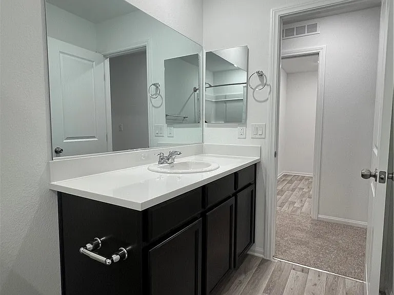 7668 Loftwood Ave — Photo 25