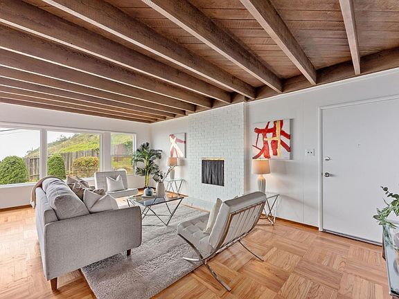 4th image of 455 Westmoor Ave