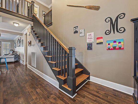 4th image of 151 Hughes Rd