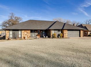 2304 Brookdale Ave, Edmond, OK 73034