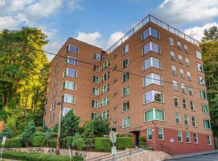 1205 SW Cardinell Dr UNIT 302, Portland, OR 97201