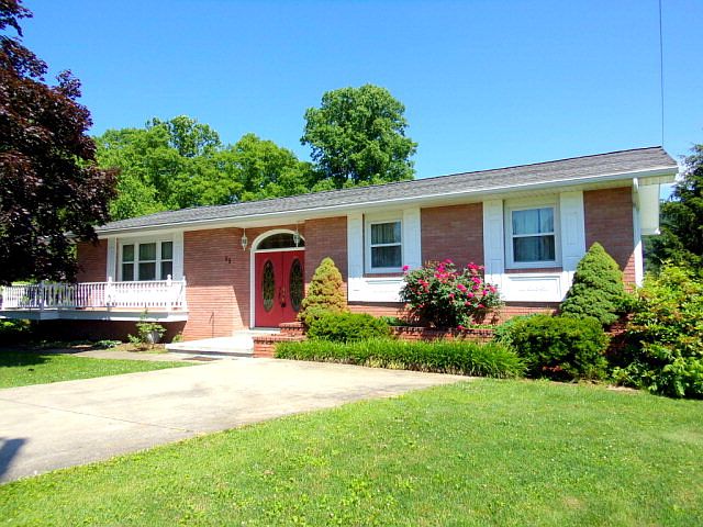 1st image of 69 Tomlinson St N