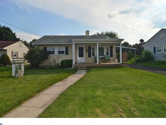 3rd image of 32 Hain Ave