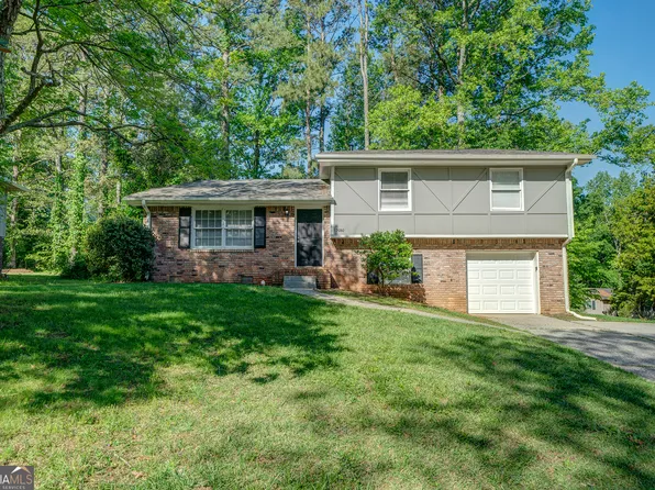 9080 Homewood Dr, Riverdale, GA 30274