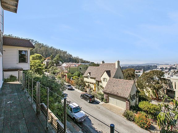 4th image of 77 Belgrave Ave