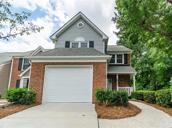 27 Cedar Branch Dr, Greensboro, NC 27407