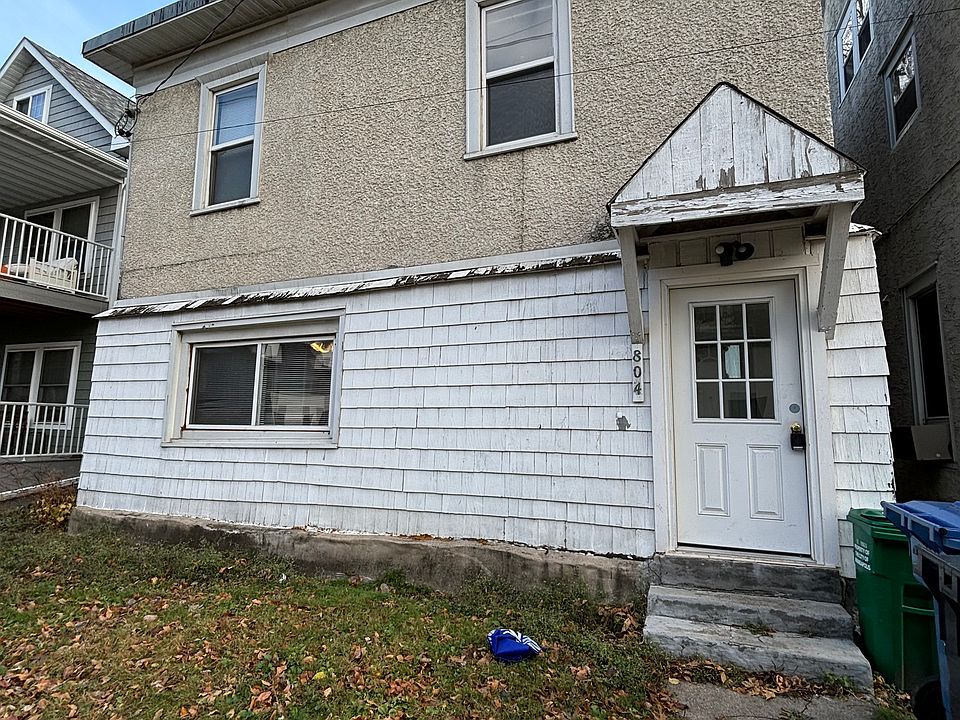 1st image of 803 12th Ave SE #1