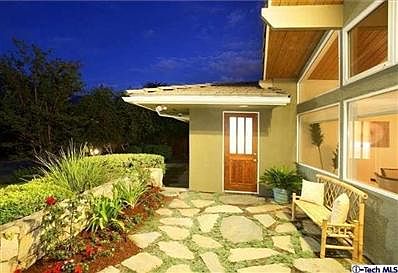 3rd image of 650 Starlight Crest Dr