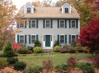 43 Juniper St N, Billerica, MA 01821