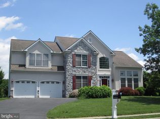 104 Hunters Xing, Lititz, PA 17543