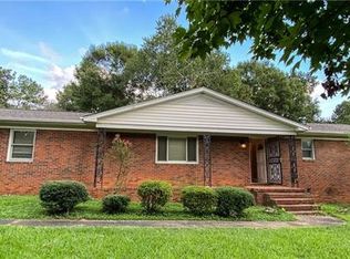 6716 Linda Lake Dr, Charlotte, NC 28215