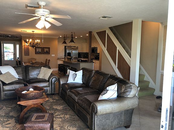 4th image of 2458 Harbour Cove Dr