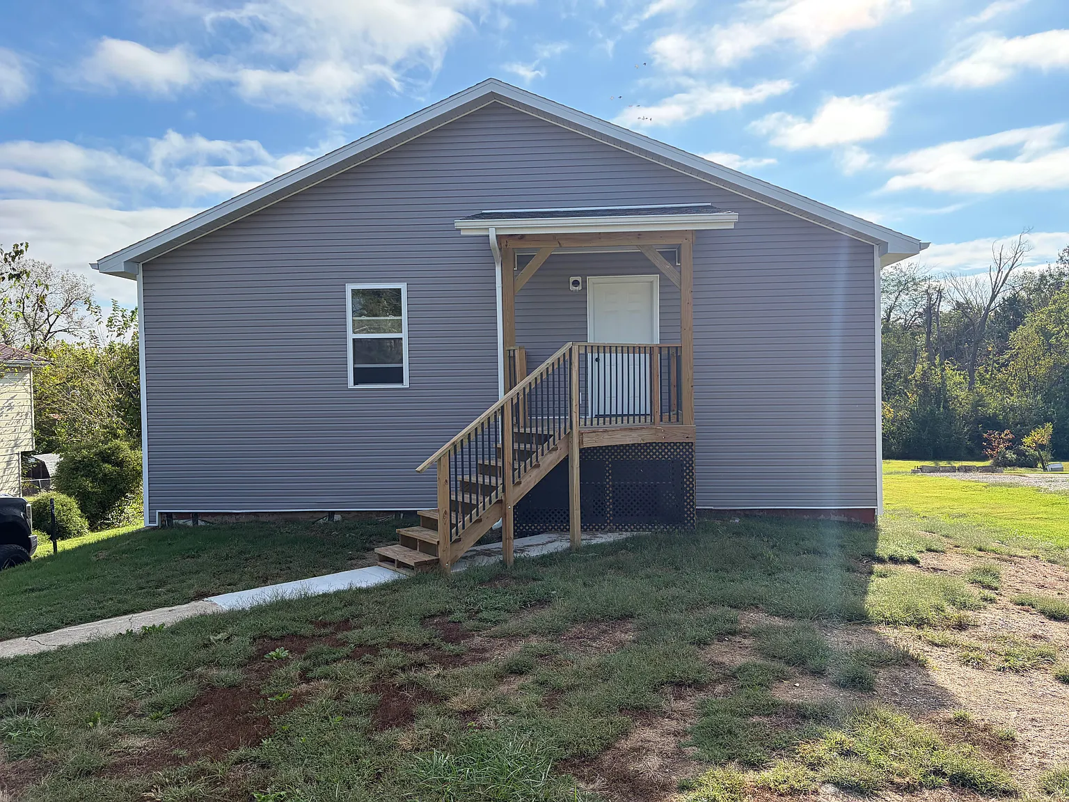 3 bed, $1,500 — Photo 2