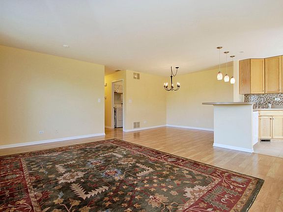 3rd image of 456 Borden St #456