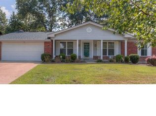 1348 Clarkson Pines Ln, Ballwin, MO 63011