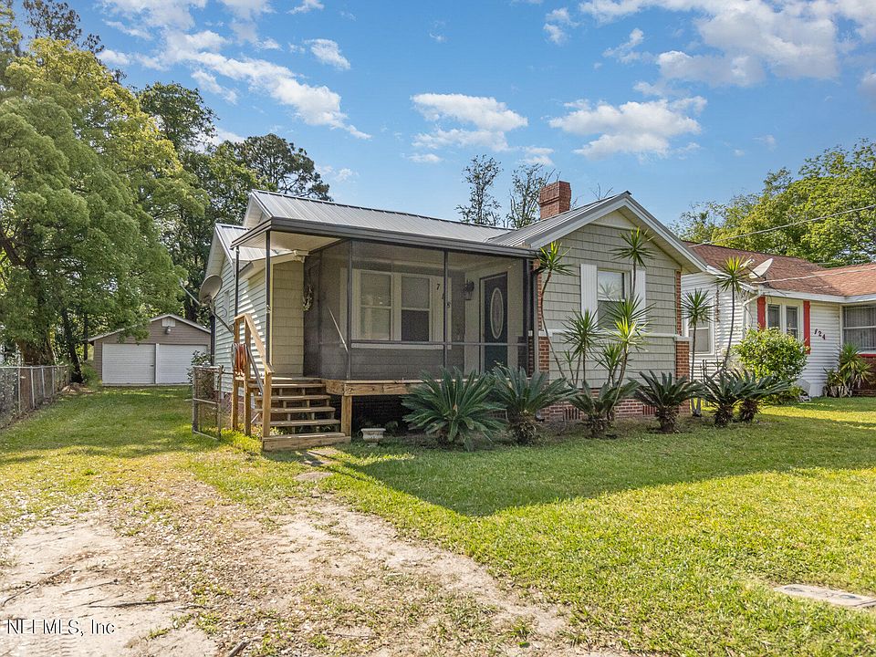 1st image of 718 MACKINAW Street