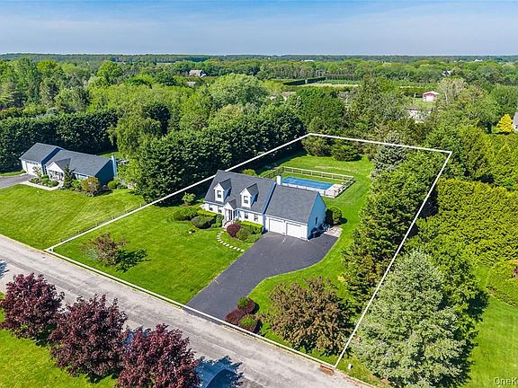 3rd image of 820 Gabriella Ct