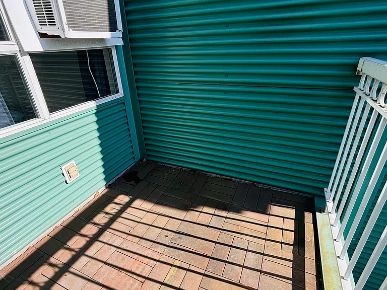 8989 Hudson St #409 — Photo 12