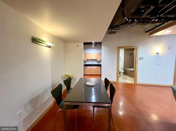 601 Marquette Ave APT 306, Minneapolis, MN 55402