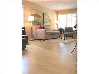 2nd image of 7465 Oxford Cir